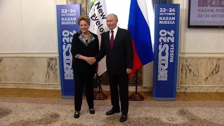 Putin se reúne com Dilma Rousseff no primeiro dia da cúpula dos Brics