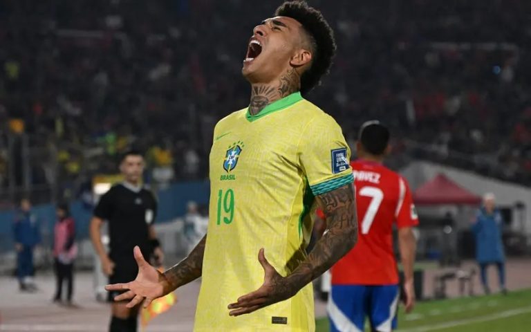 Brasil vira o jogo e vence o Chile nas Eliminatórias da Copa do Mundo