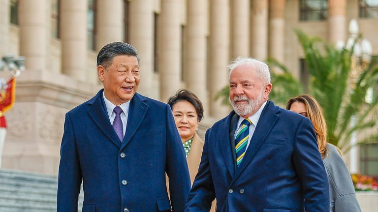 Análise: Lula recebe Xi Jinping de forma acalorada, líder chinês demonstra cautela