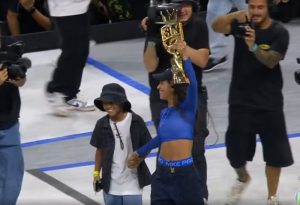 Rayssa Leal vence etapa do Mundial de Skate e conquista terceiro título consecutivo
