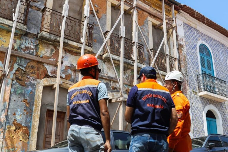 Corpo de Bombeiros vistoria quase 400 casarões e notifica situações de alto risco