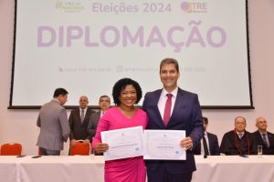 Eduardo Braide é diplomado prefeito reeleito de São Luís