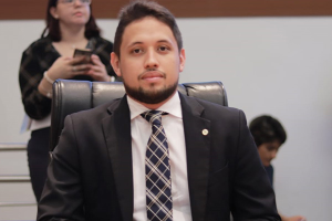 Anderson Lindoso é exonerado do cargo de subsecretário de Educação do Maranhão