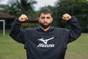 Gabigol é denunciado por agressão, e Cruzeiro enfrenta risco de punições no tribunal