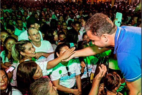 Júlio Filho dispara na preferência popular e enfrenta fake news de adversários Júlio Filho dispara na preferência popular e enfrenta fake news de adversários