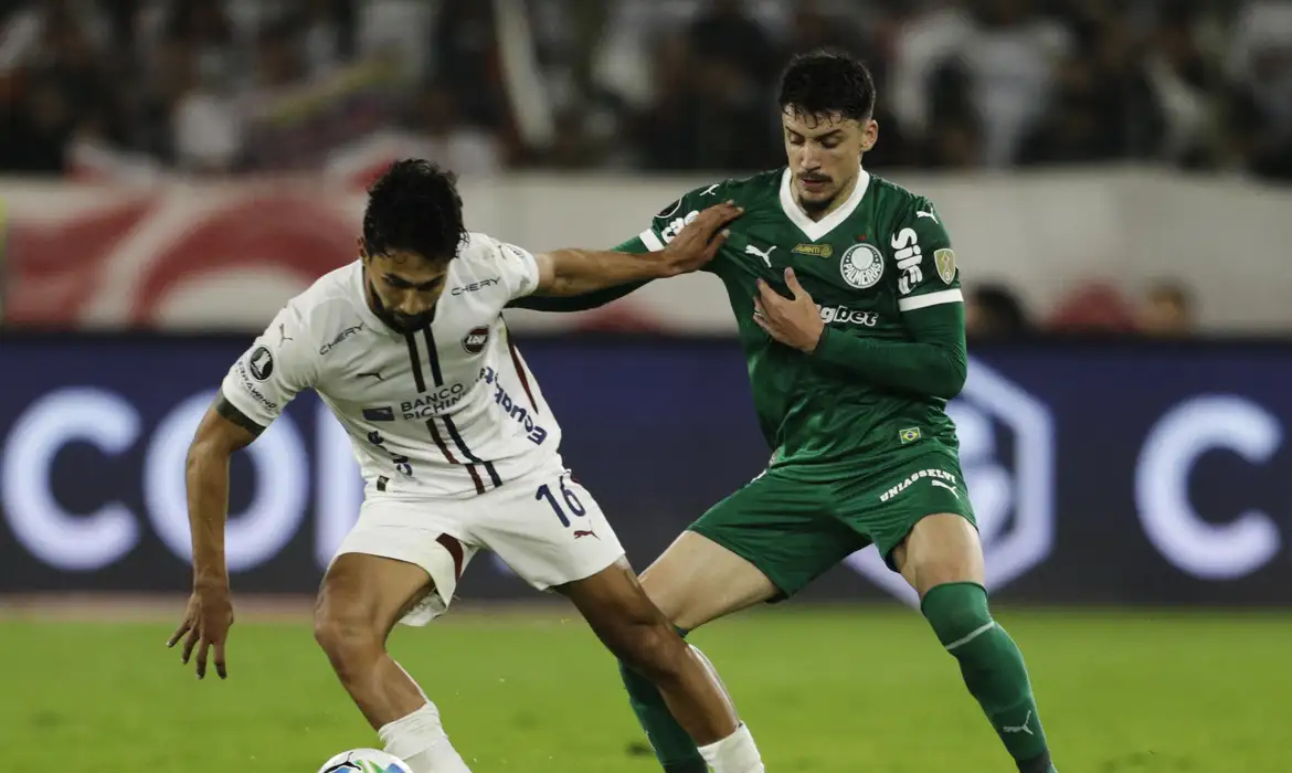 Palmeiras joga futuro na Libertadores diante da LDU