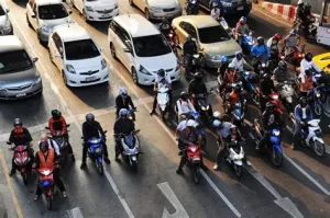 Proprietários de motos e ciclomotores elétricos têm até 31 de dezembro de 2025 para regularizar seus veículos junto ao RENAVAM