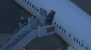 Avião com Maduro chega aos EUA após captura pelo governo Trump