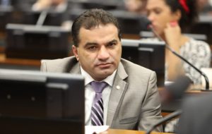 Defesa de Maranhãozinho nega autoria de emendas em julgamento no Supremo