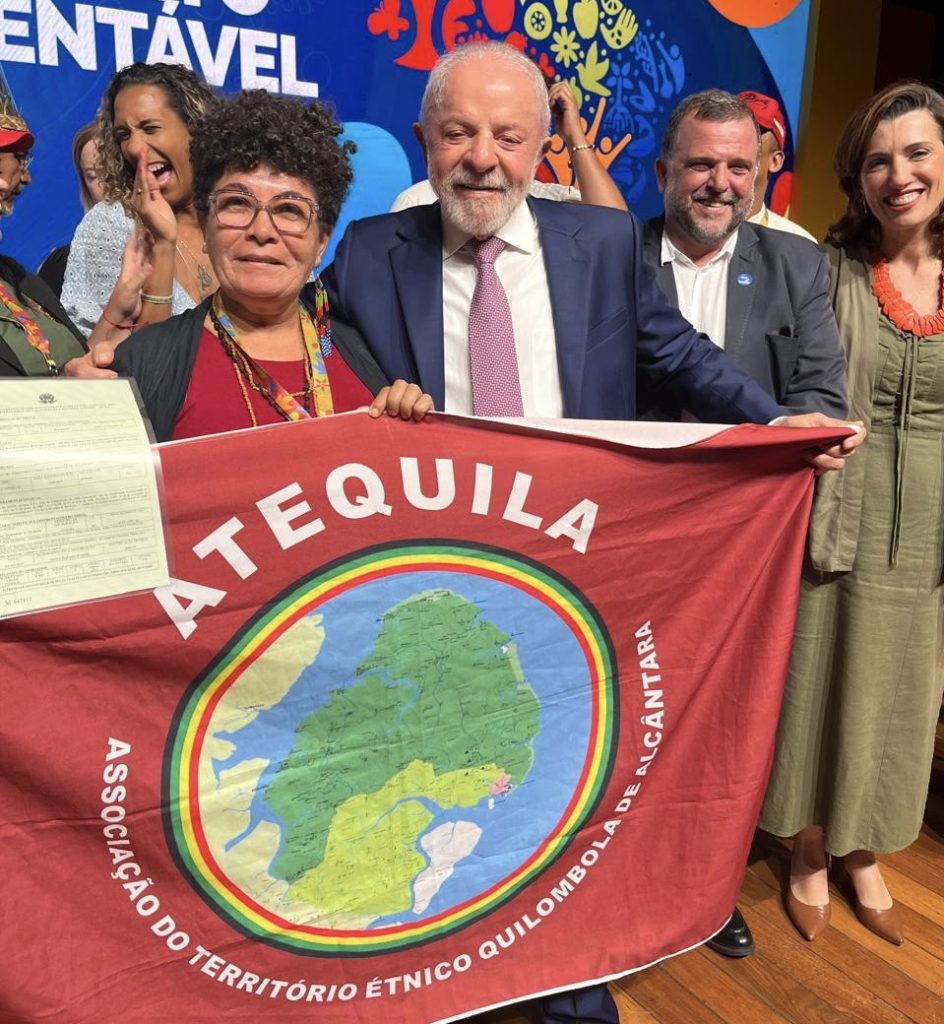 Comunidade de Alcântara recebe título de domínio do Território Quilombola